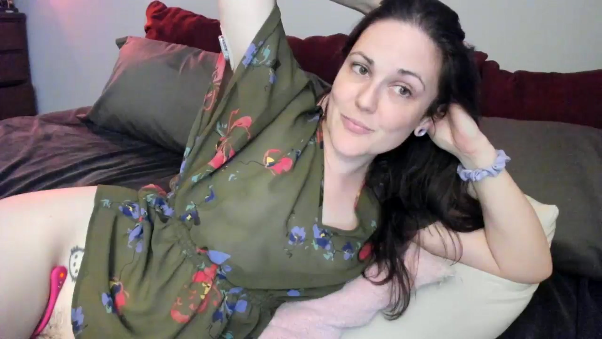 Gallery image thumbnail from MissCherryM's myfreecams stream on, 10/30/2024, 18:07 image 13 of 20