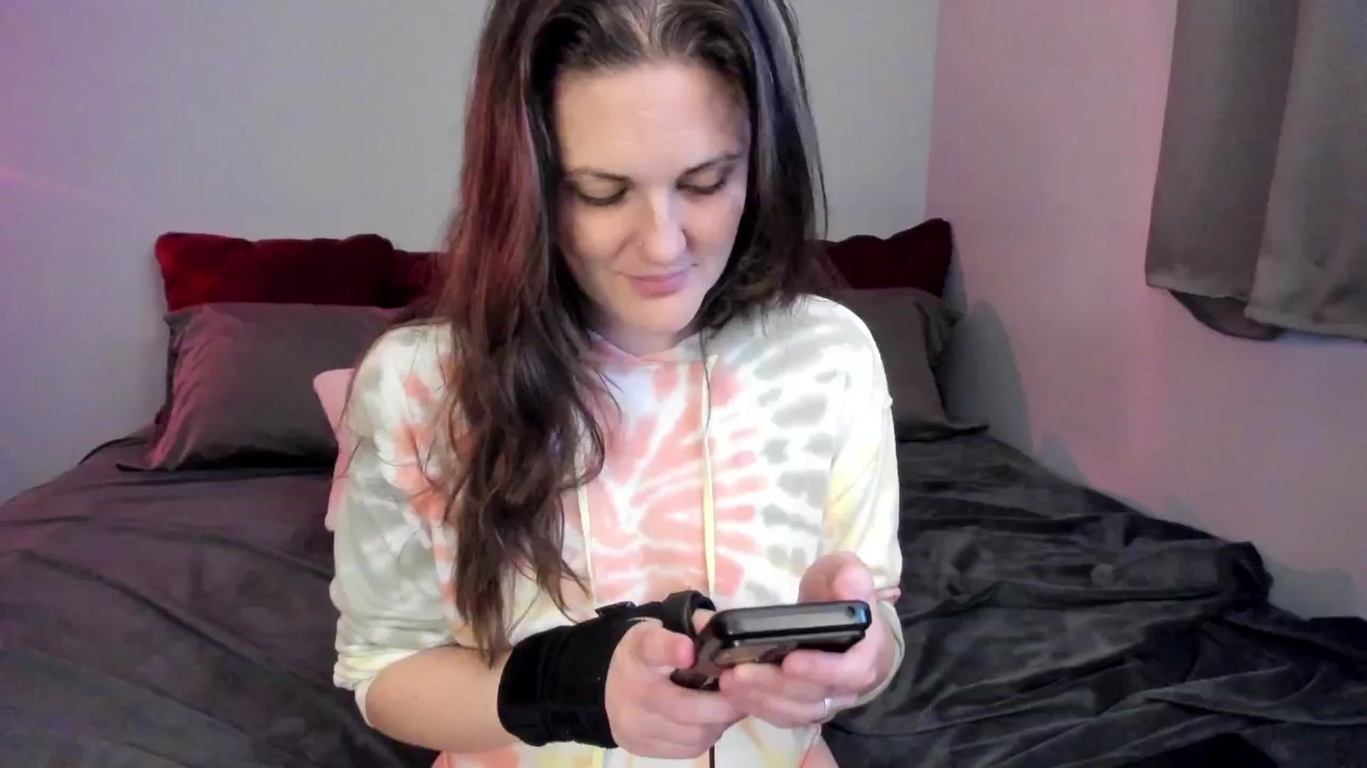 Gallery image thumbnail from MissCherryM's myfreecams stream on, 11/07/2024, 17:17 image 18 of 20