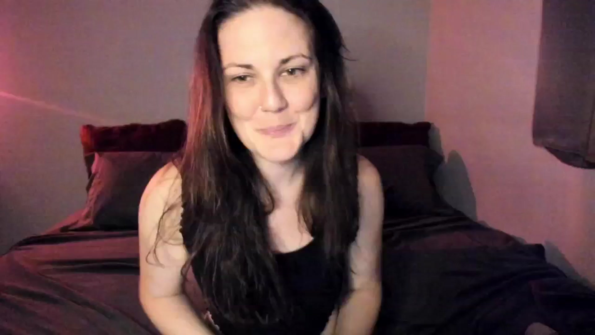 Gallery image thumbnail from MissCherryM's myfreecams stream on, 11/20/2024, 19:26 image 13 of 20