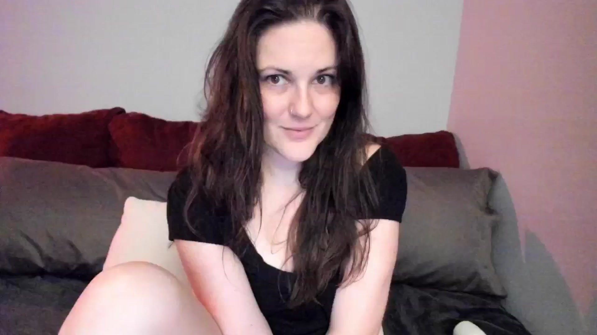 Gallery image thumbnail from MissCherryM's myfreecams stream on, 12/03/2024, 17:37 image 17 of 20