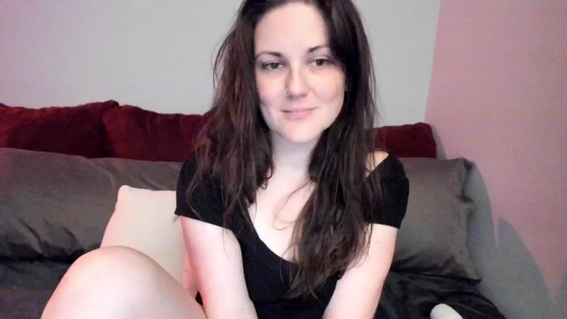 Gallery image thumbnail from MissCherryM's myfreecams stream on, 12/03/2024, 17:37 image 16 of 20