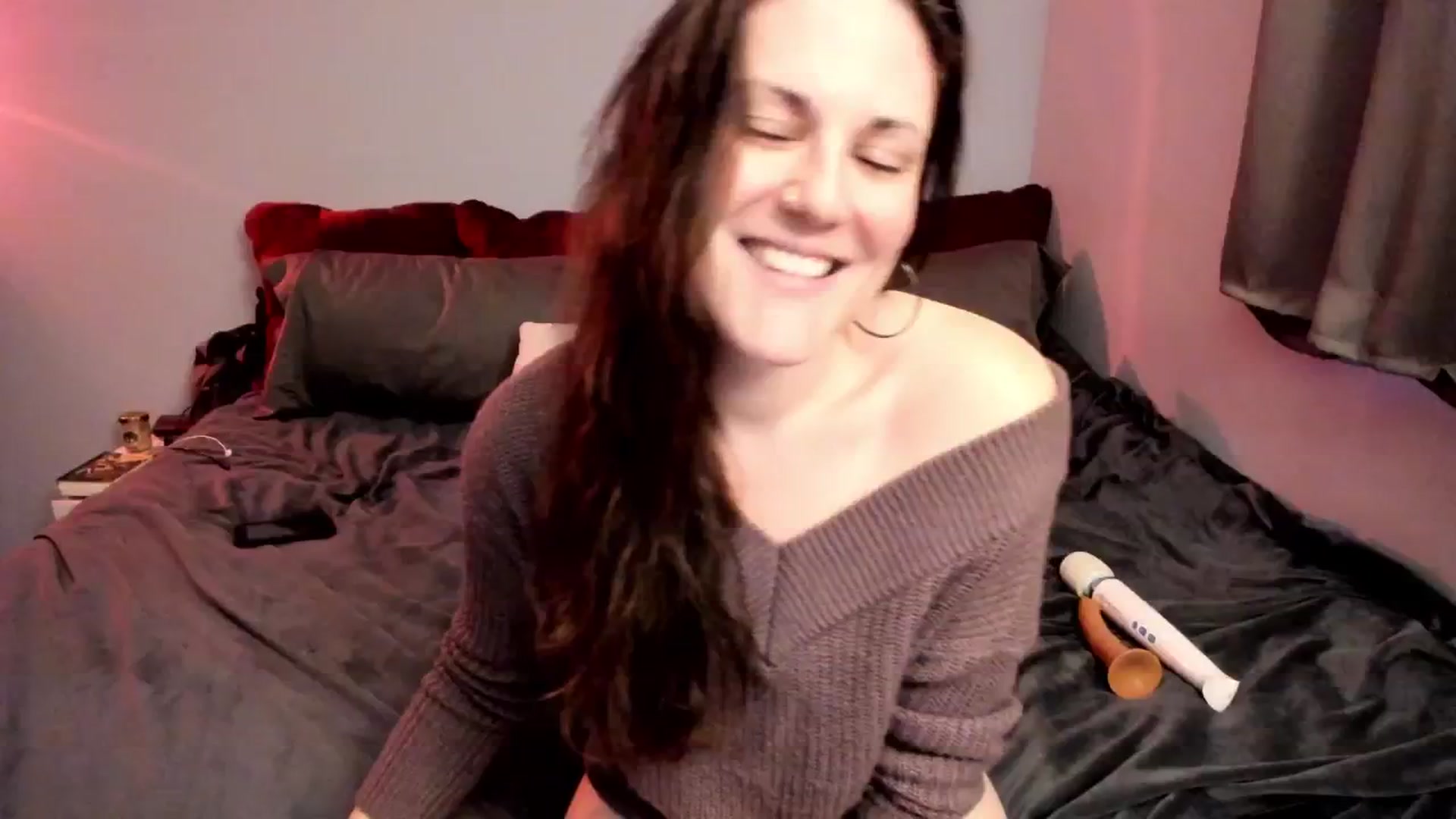 Gallery image thumbnail from MissCherryM's myfreecams stream on, 12/18/2024, 17:50 image 2 of 20