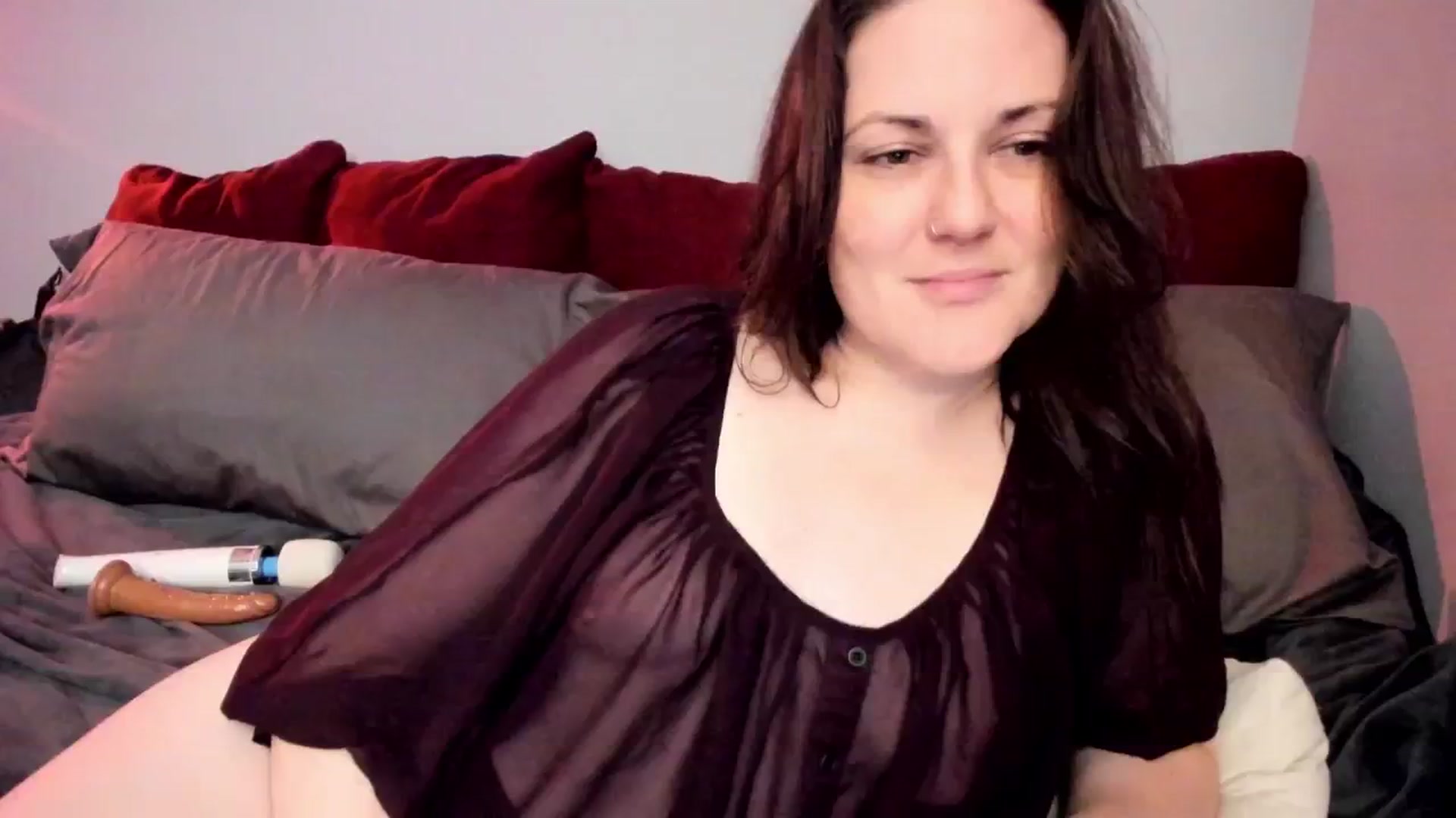 Gallery image thumbnail from MissCherryM's myfreecams stream on, 12/19/2024, 17:08 image 3 of 20