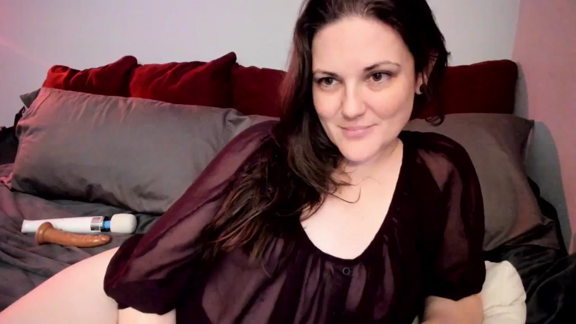 Gallery image thumbnail from MissCherryM's myfreecams stream on, 12/19/2024, 17:08 image 6 of 20