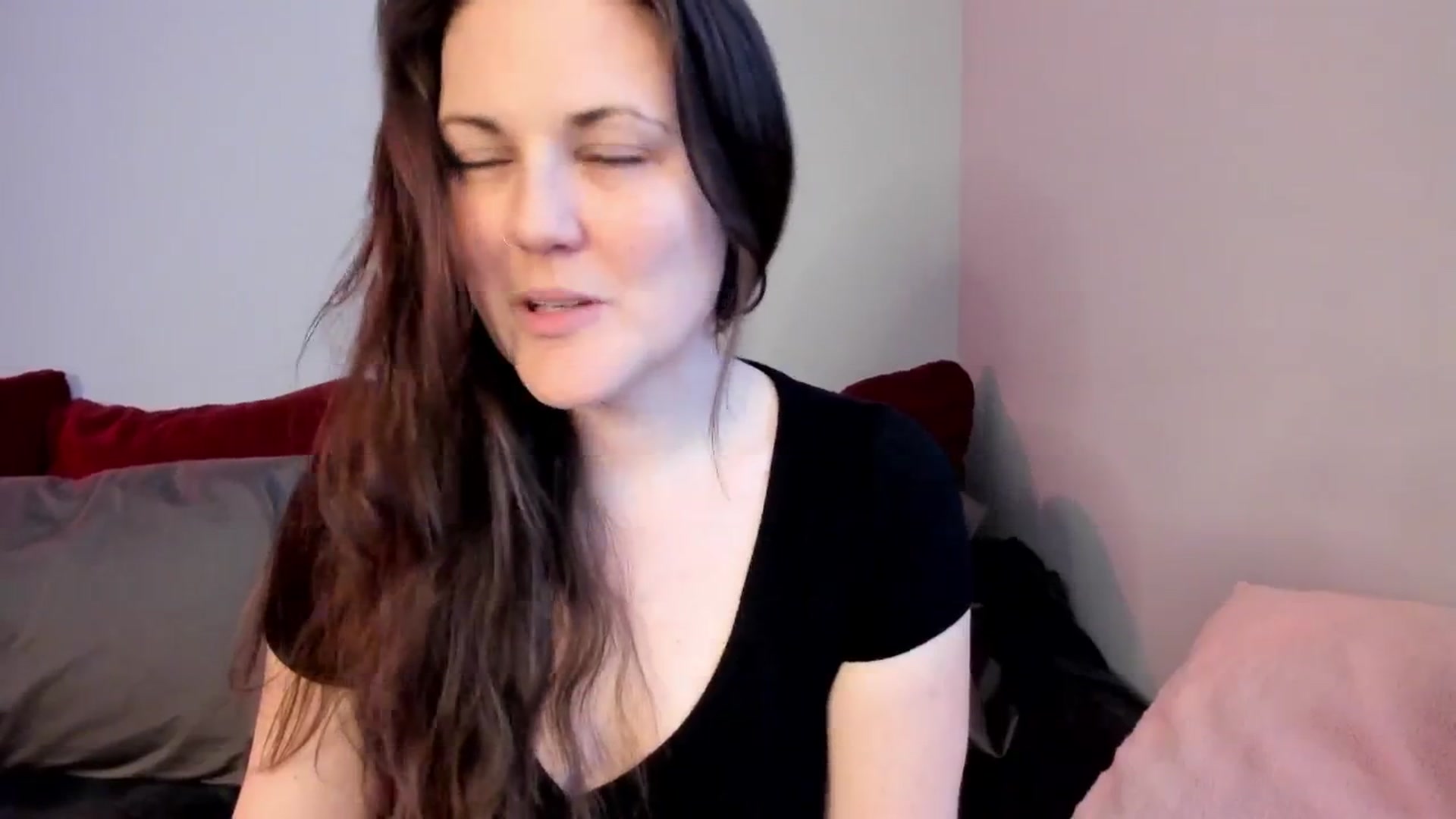 Gallery image thumbnail from MissCherryM's myfreecams stream on, 01/13/2025, 17:35 image 6 of 20