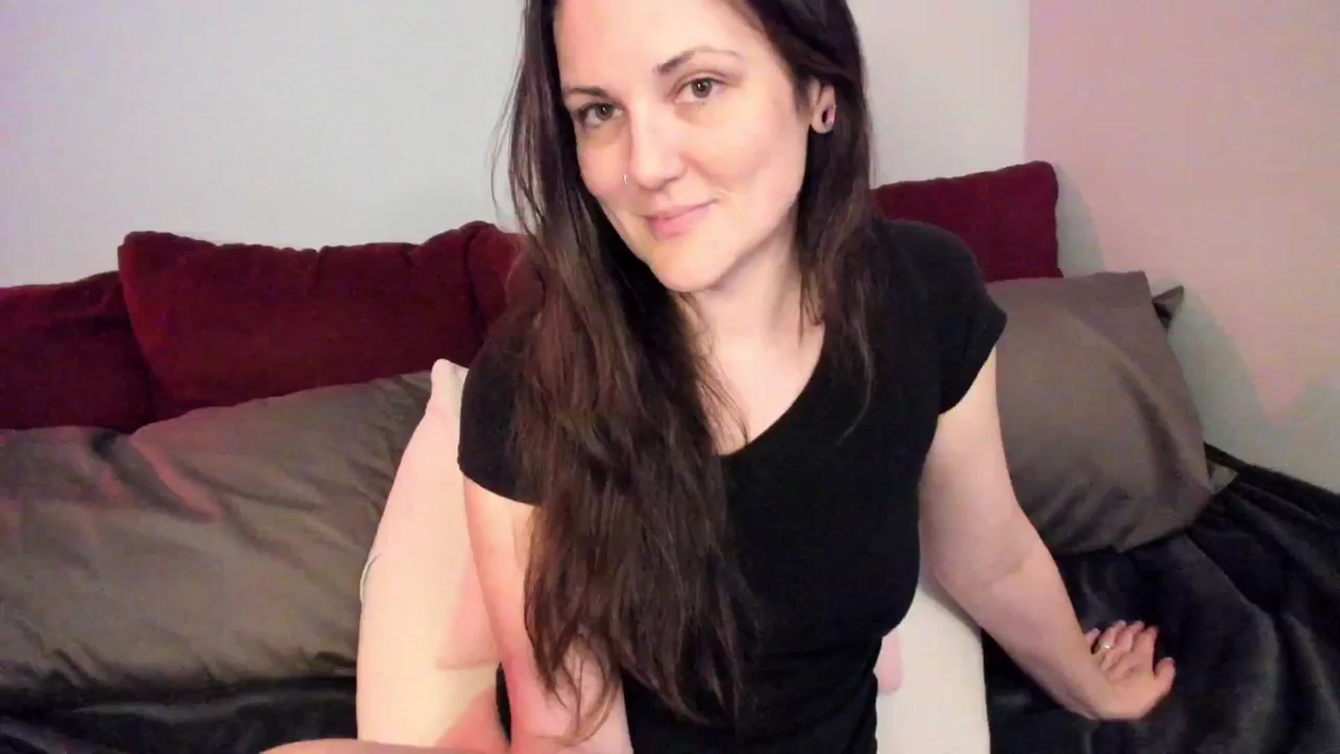 Gallery image thumbnail from MissCherryM's myfreecams stream on, 03/24/2025, 17:46 image 15 of 20