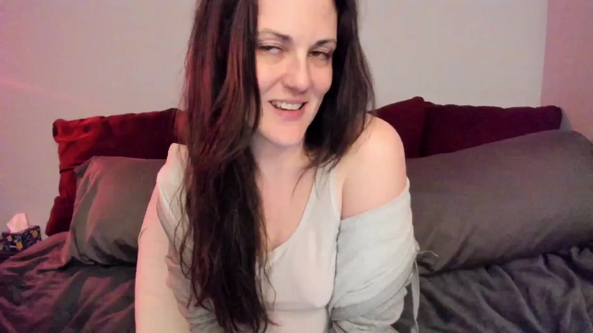 Gallery image thumbnail from MissCherryM's myfreecams stream on, 03/25/2025, 18:51 image 10 of 20