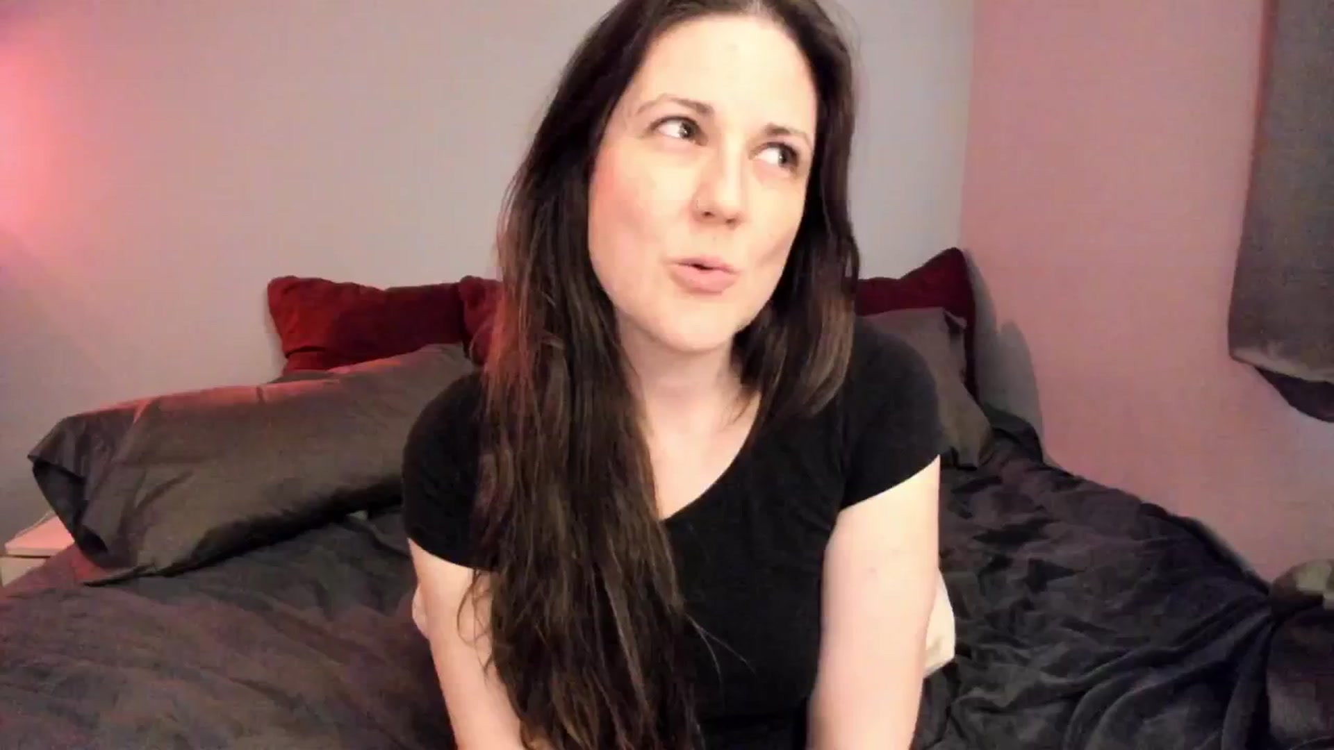 Gallery image thumbnail from MissCherryM's myfreecams stream on, 04/07/2025, 18:38 image 13 of 20