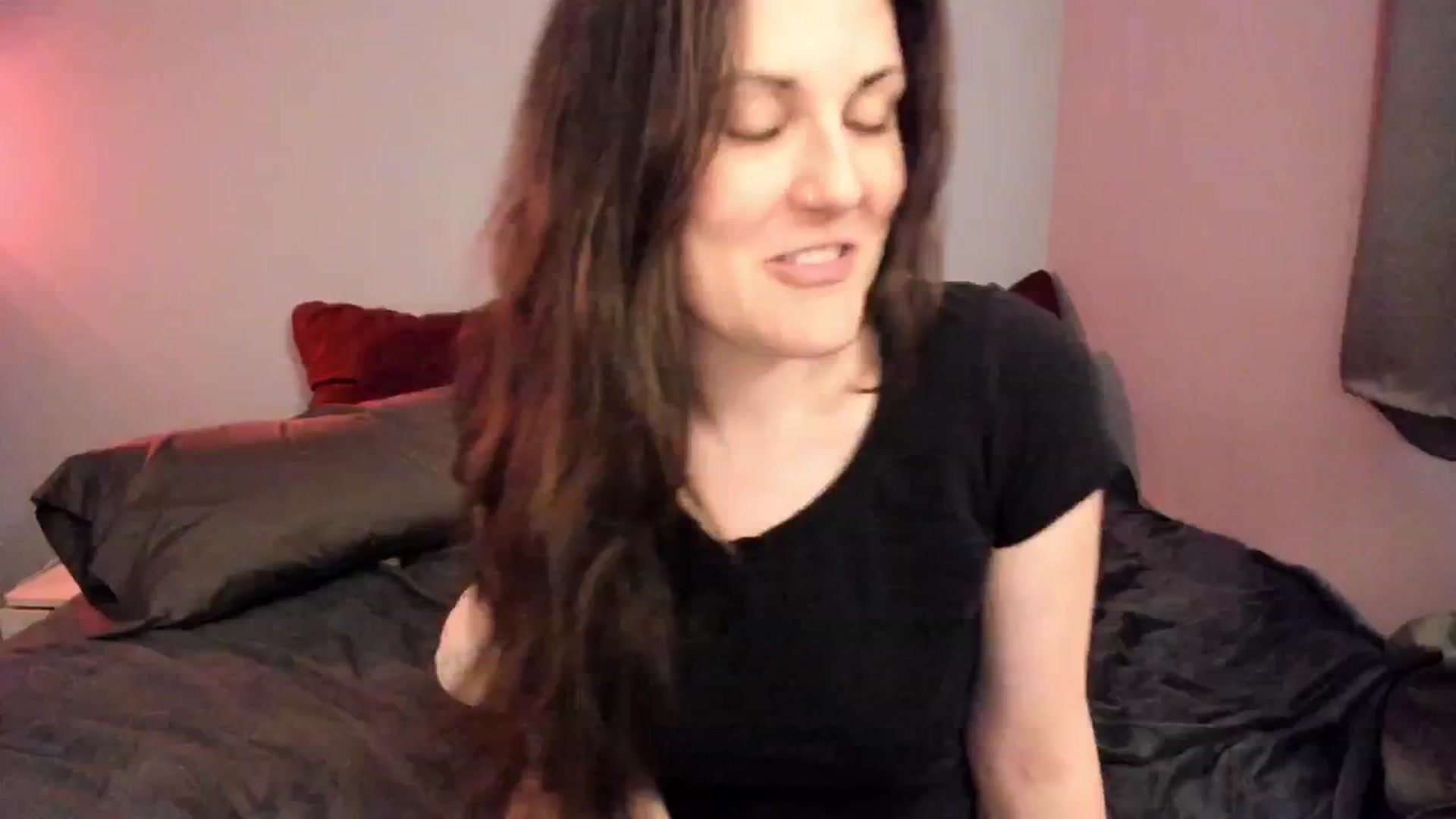 Gallery image thumbnail from MissCherryM's myfreecams stream on, 04/07/2025, 18:38 image 8 of 20