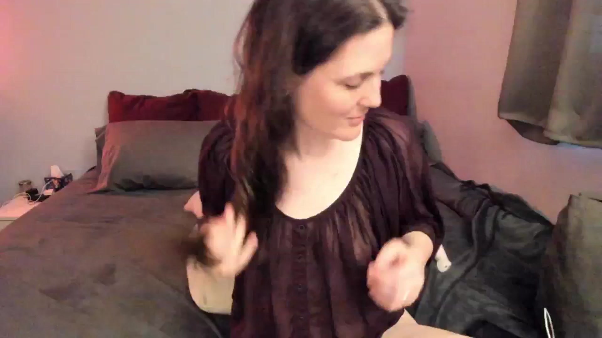Gallery image thumbnail from MissCherryM's myfreecams stream on, 04/08/2025, 17:00 image 16 of 20