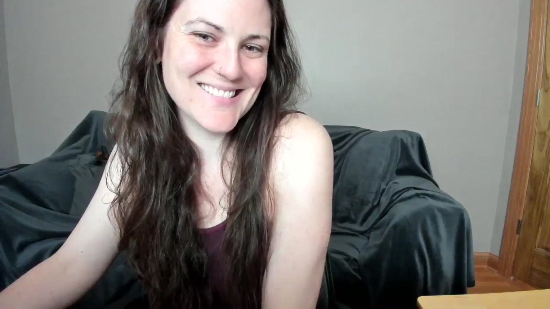 Gallery image thumbnail from MissCherryM's myfreecams stream on, 04/15/2025, 16:25 image 10 of 20