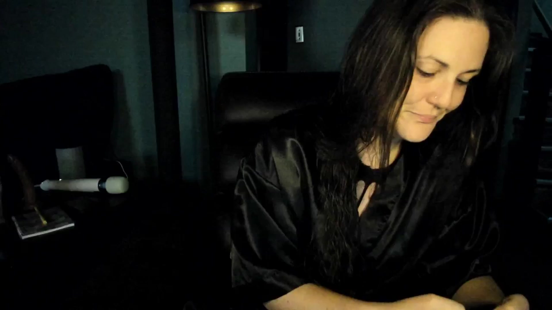 Gallery image thumbnail from MissCherryM's myfreecams stream on, 10/01/2025, 16:44 image 5 of 20