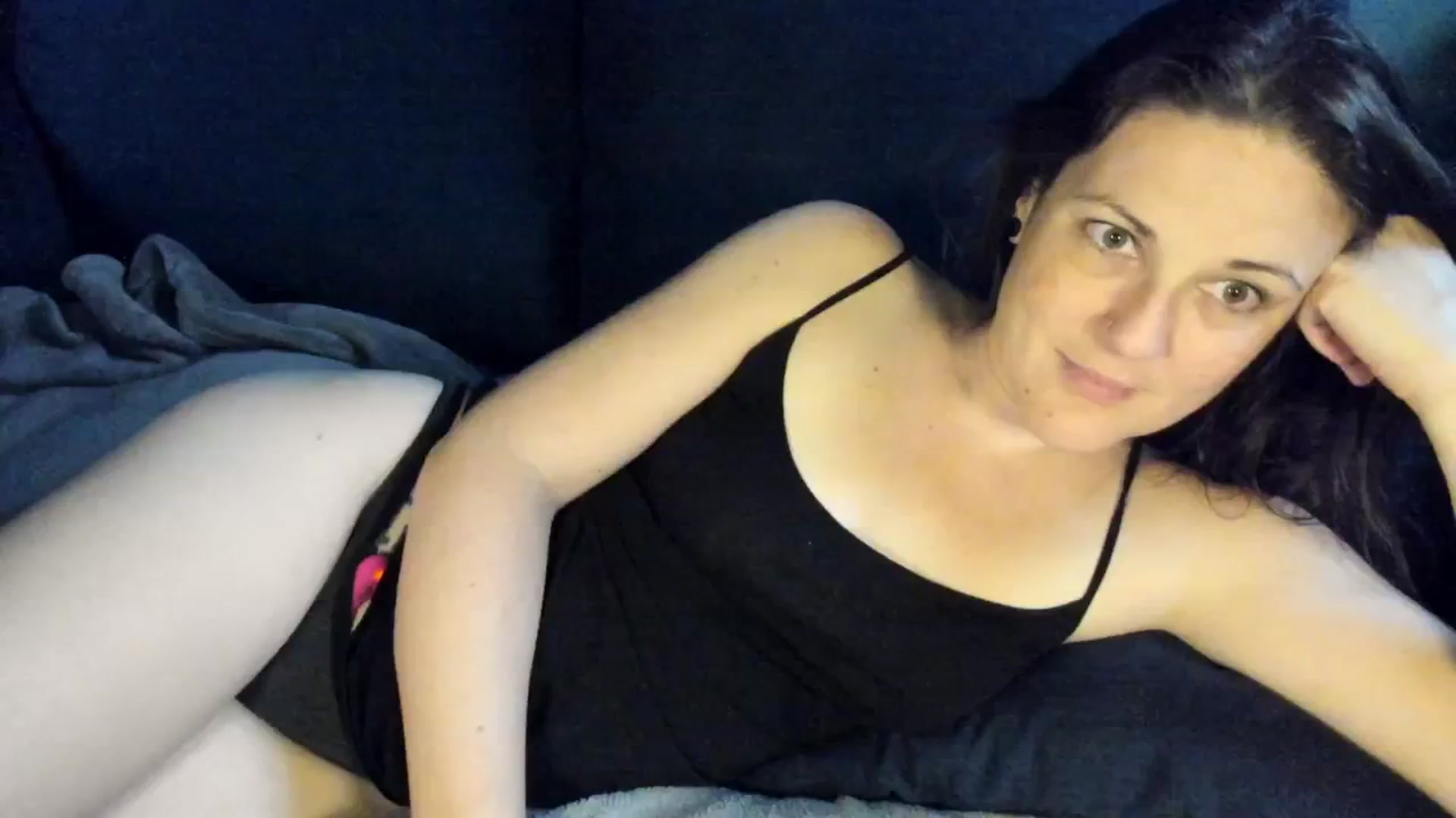 Gallery image thumbnail from MissCherryM's myfreecams stream on, 10/22/2025, 15:48 image 12 of 20