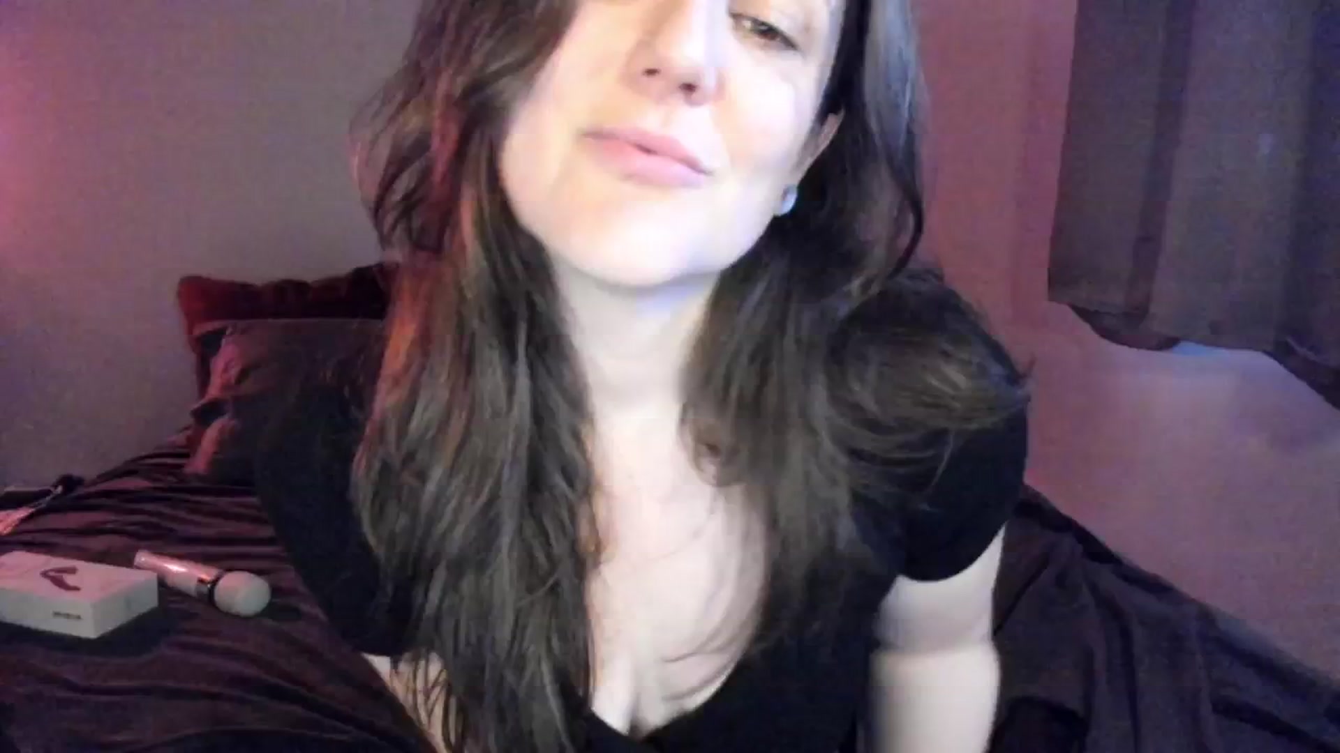 Gallery image thumbnail from MissCherryM's myfreecams stream on, 11/06/2025, 18:02 image 4 of 20