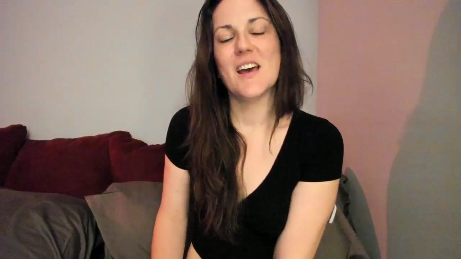 Gallery image thumbnail from MissCherryM's myfreecams stream on, 12/03/2025, 19:05 image 17 of 20