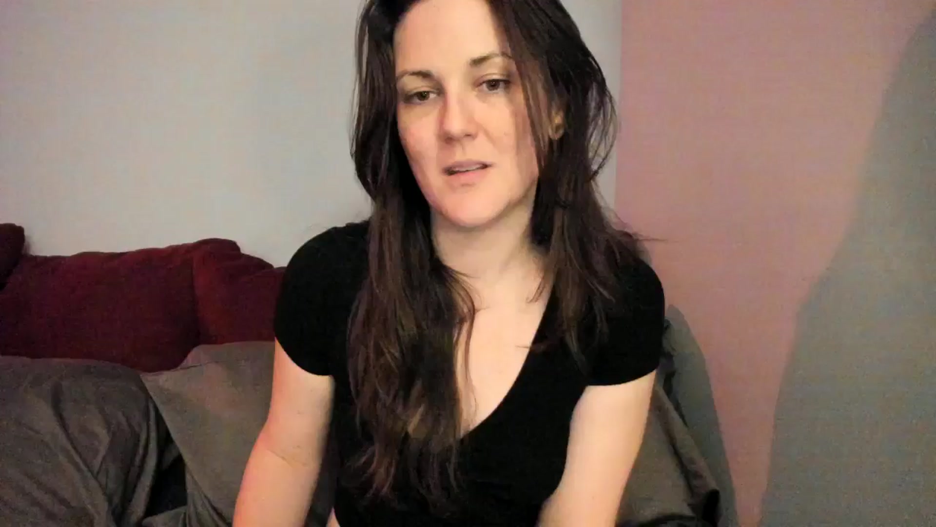 Gallery image thumbnail from MissCherryM's myfreecams stream on, 12/03/2025, 19:05 image 11 of 20