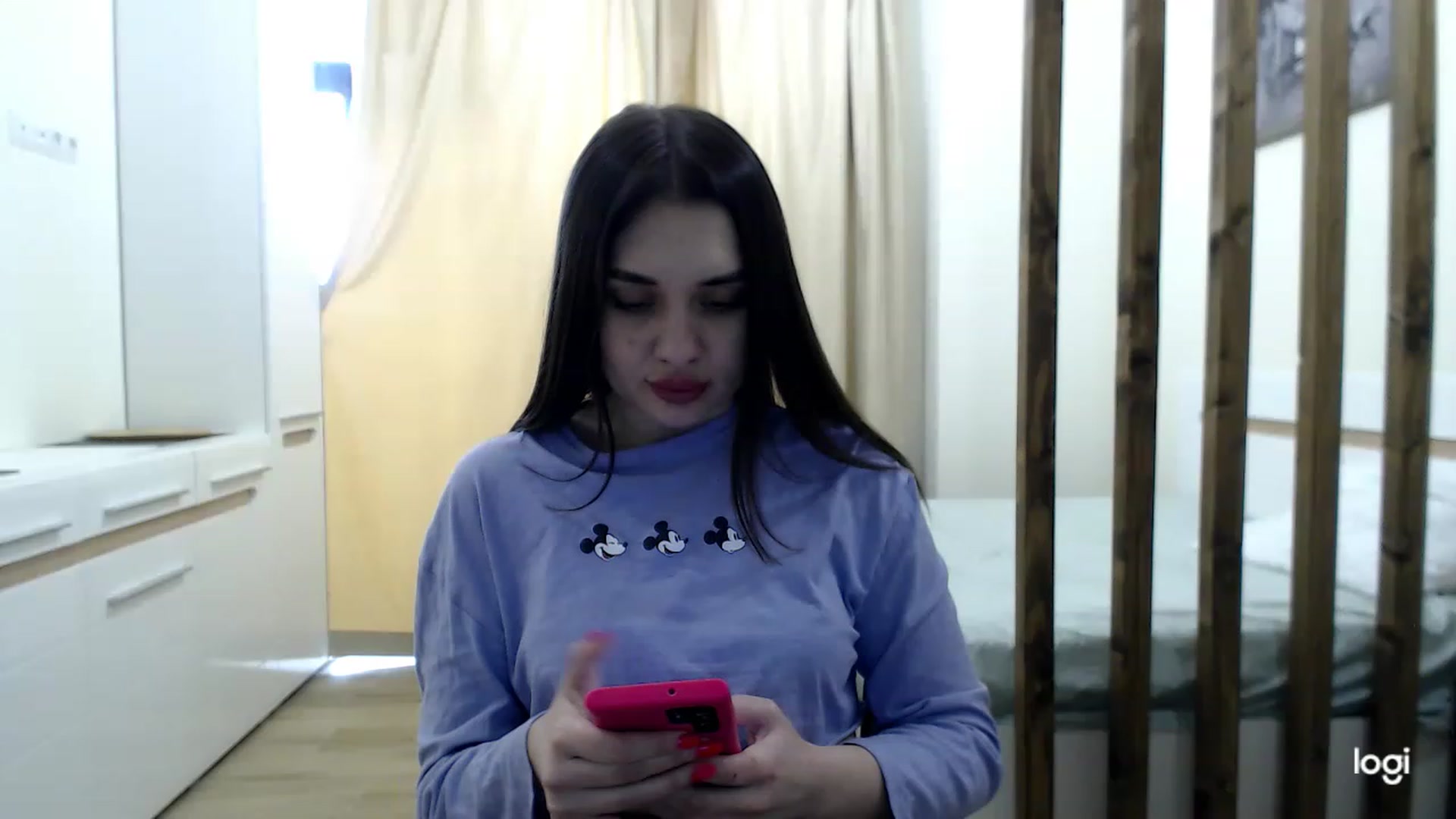 Gallery image thumbnail from MissCutiie's myfreecams stream on, 03/18/2023, 12:07 image 10 of 20
