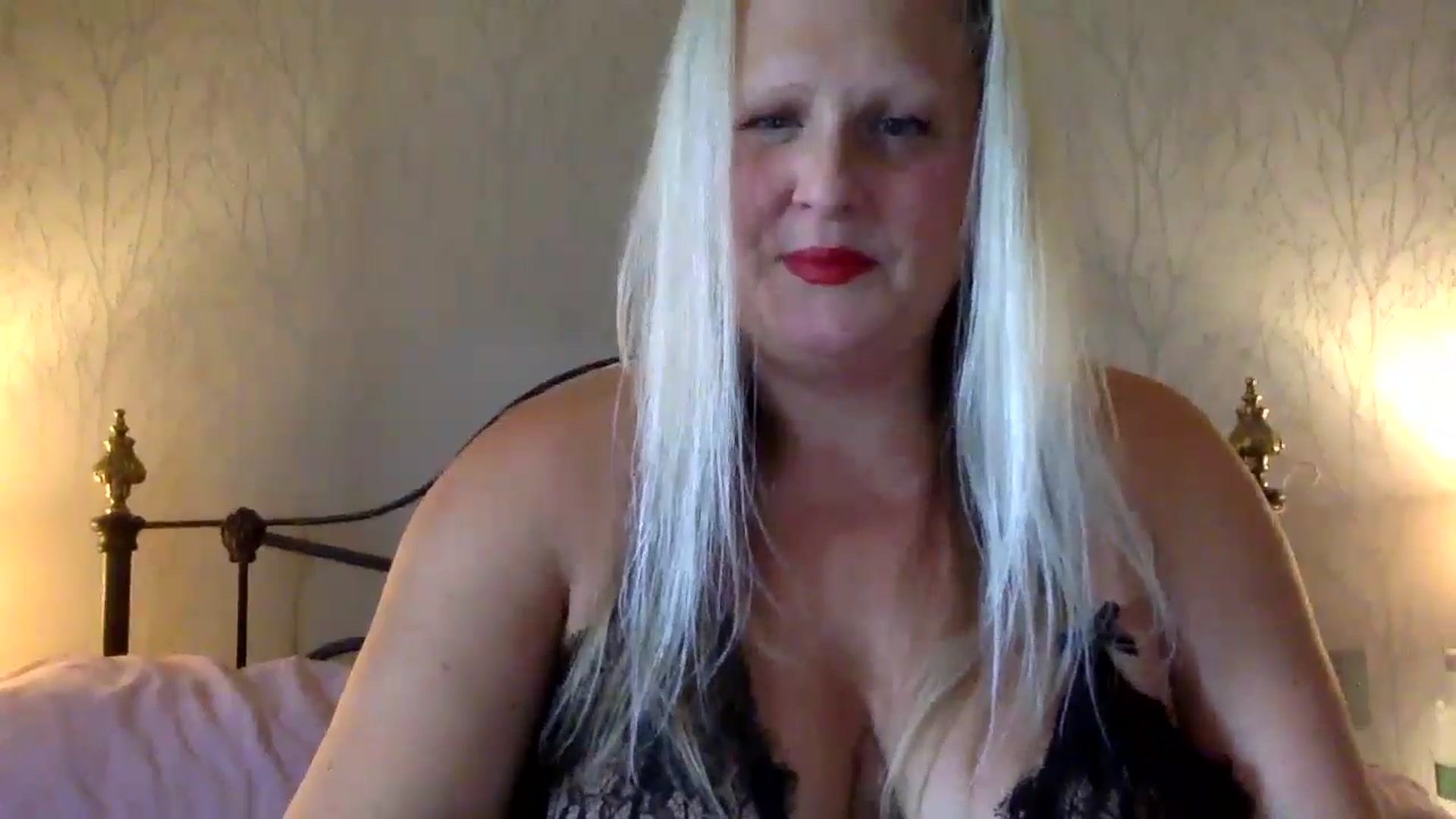 Gallery image thumbnail from MissDDGusher's myfreecams stream on, 07/20/2024, 16:48 image 12 of 20