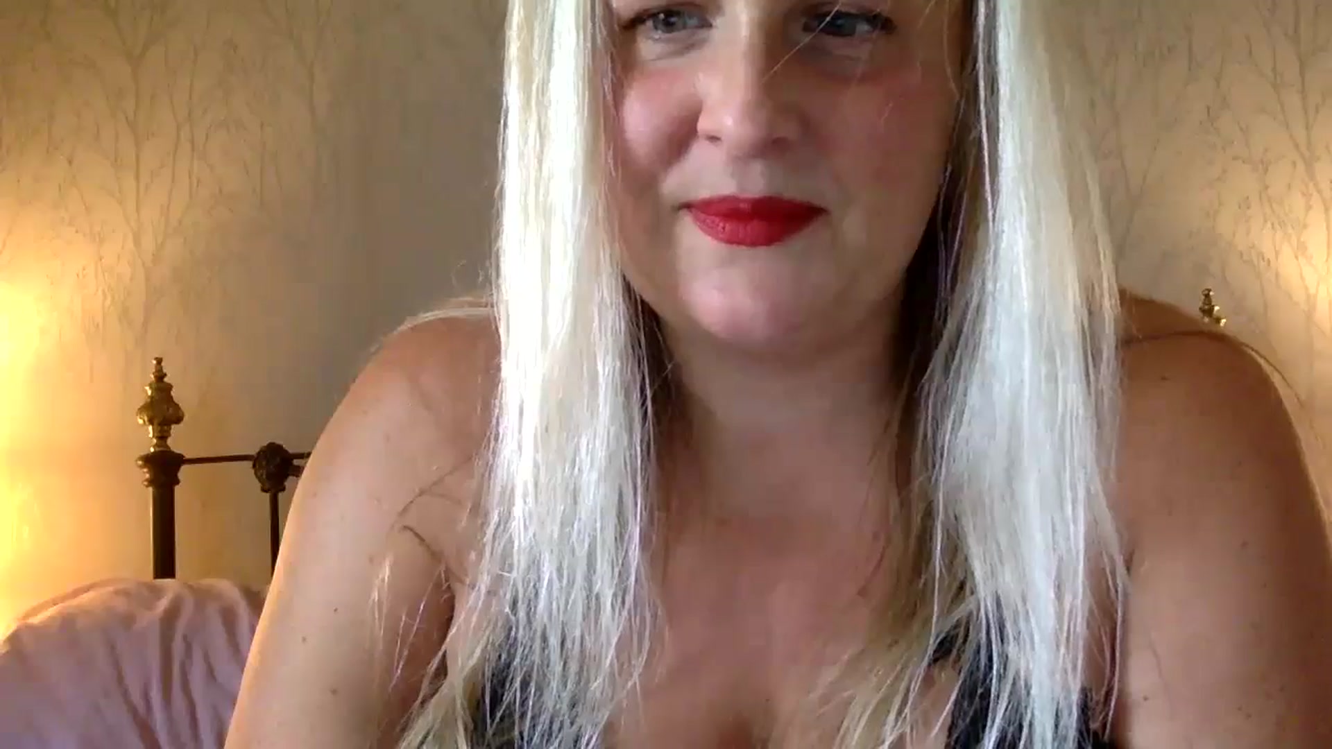 Gallery image thumbnail from MissDDGusher's myfreecams stream on, 07/20/2024, 16:48 image 2 of 20