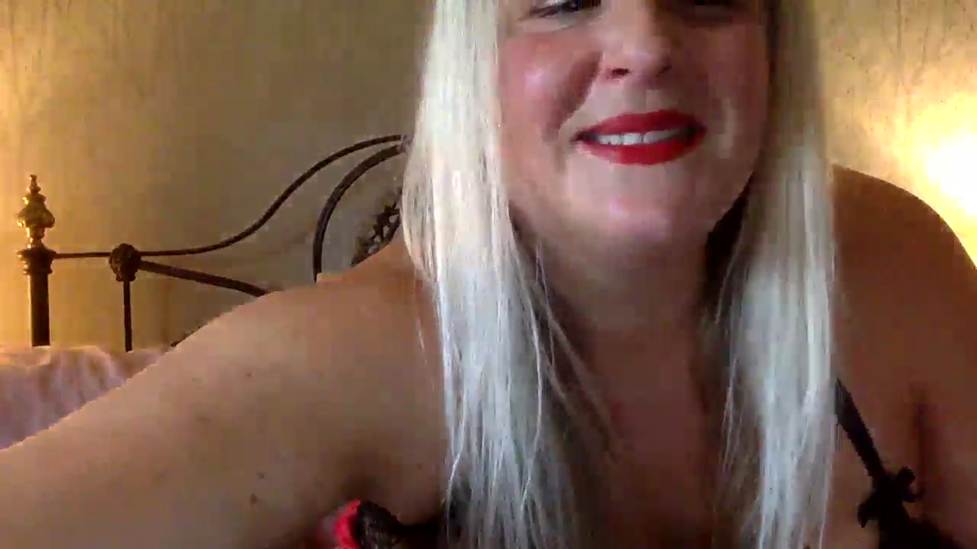 Gallery image thumbnail from MissDDGusher's myfreecams stream on, 07/20/2024, 16:48 image 10 of 20