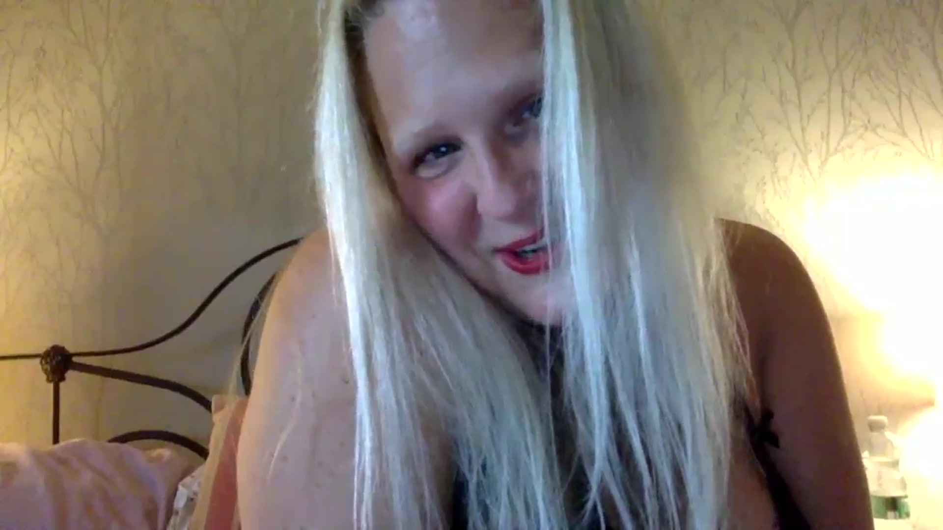 Gallery image thumbnail from MissDDGusher's myfreecams stream on, 07/20/2024, 17:42 image 5 of 20