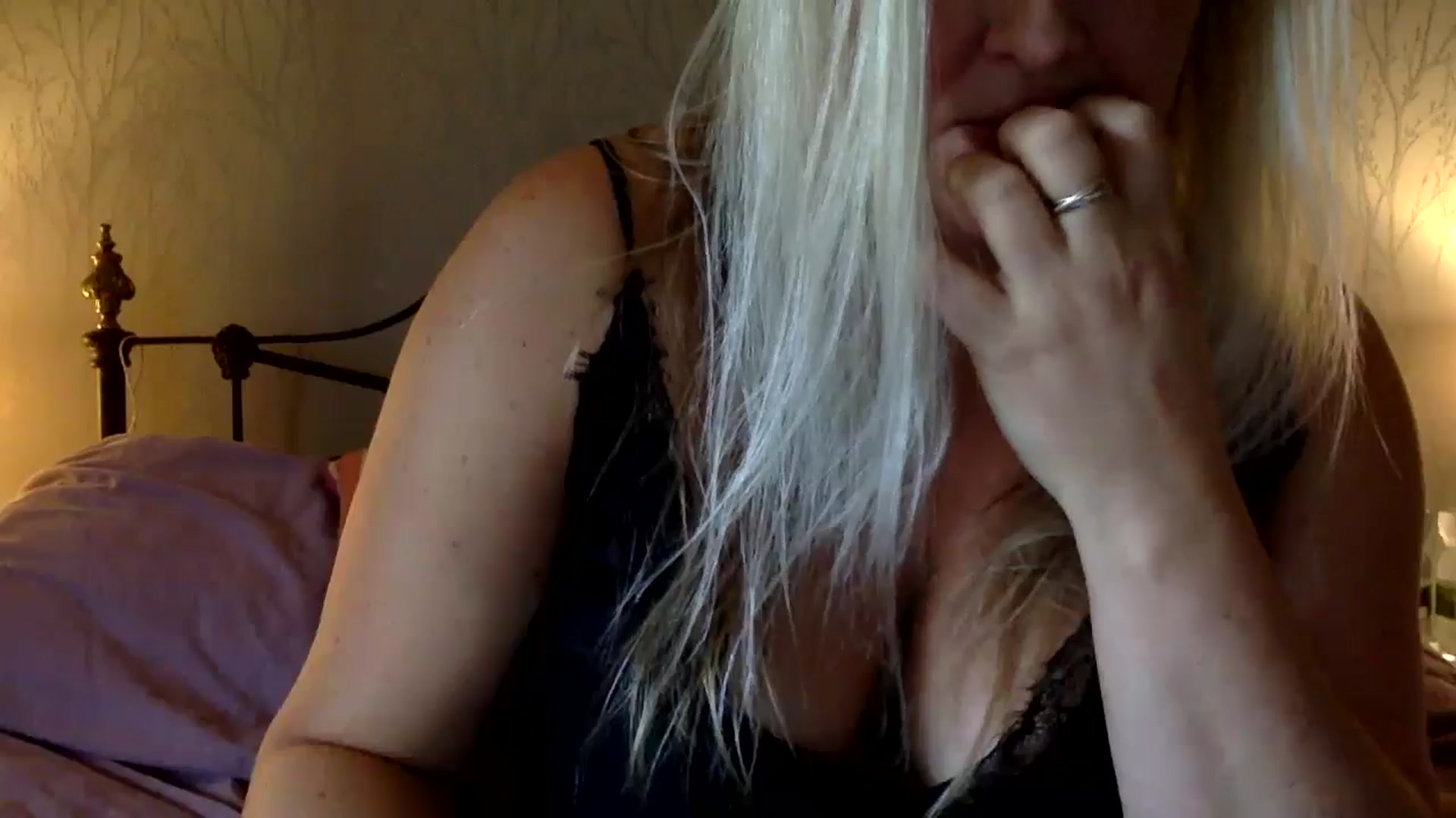Gallery image thumbnail from MissDDGusher's myfreecams stream on, 07/22/2024, 09:26 image 7 of 20