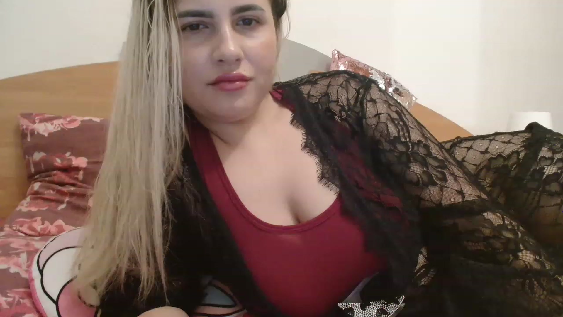 Gallery image thumbnail from MissDafina's myfreecams stream on, 12/20/2022, 24:27 image 2 of 20