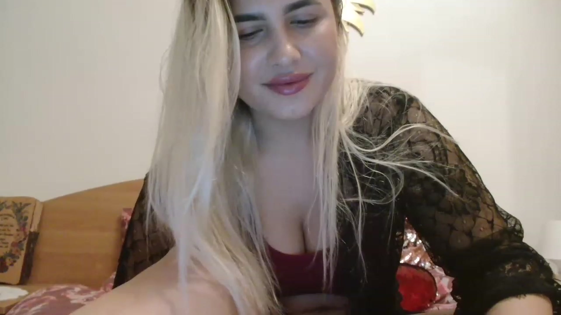 Gallery image thumbnail from MissDafina's myfreecams stream on, 12/20/2022, 24:27 image 15 of 20