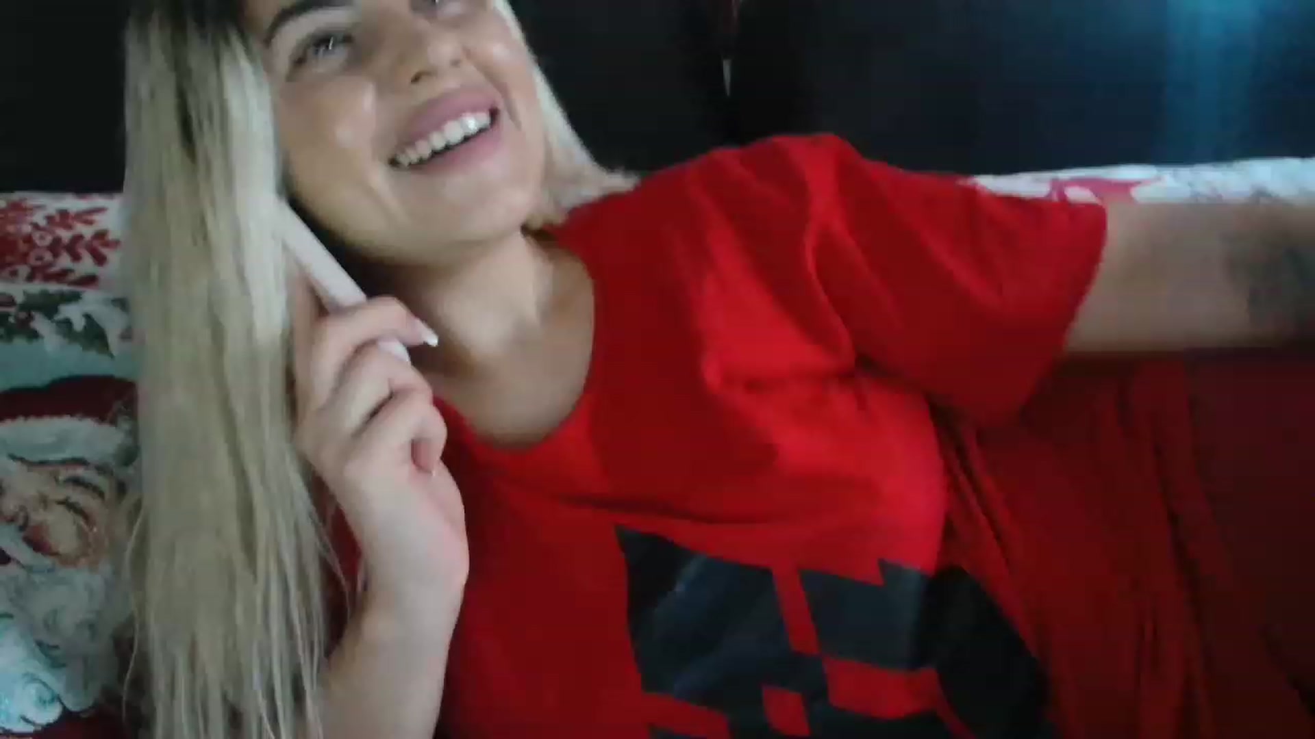 Gallery image thumbnail from MissDafina's myfreecams stream on, 12/27/2022, 14:05 image 8 of 20