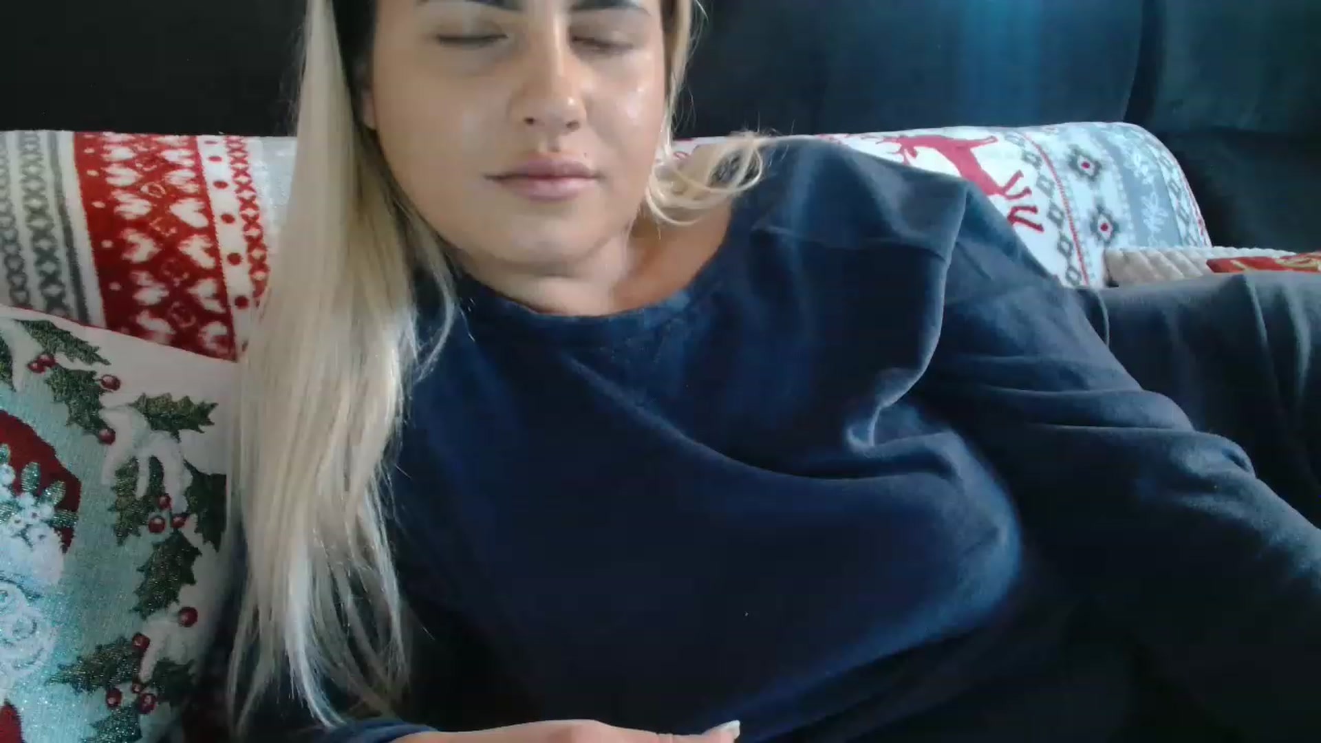 Gallery image thumbnail from MissDafina's myfreecams stream on, 12/28/2022, 13:49 image 15 of 20