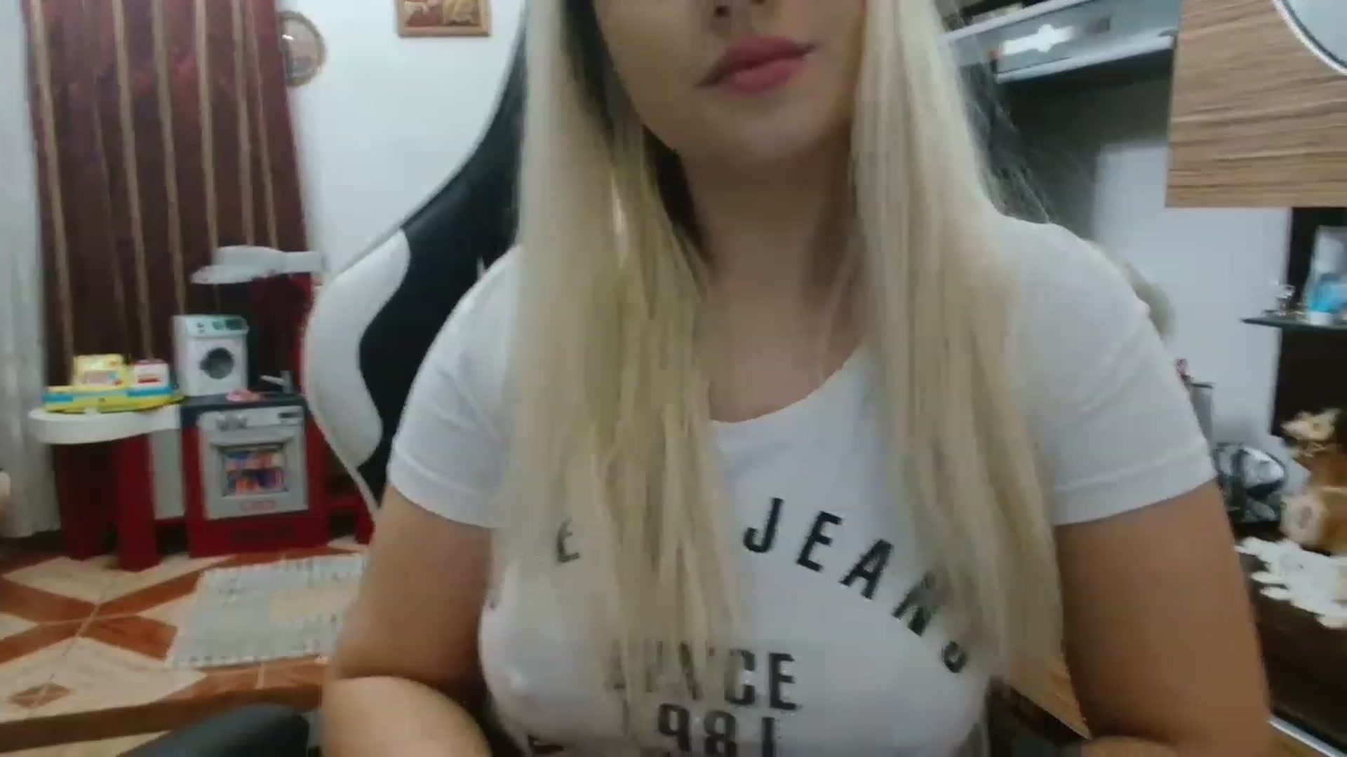 Gallery image thumbnail from MissDafina's myfreecams stream on, 01/07/2023, 18:11 image 13 of 20