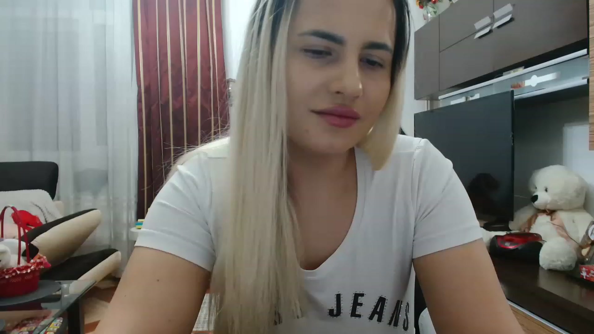 Gallery image thumbnail from MissDafina's myfreecams stream on, 01/07/2023, 18:11 image 17 of 20