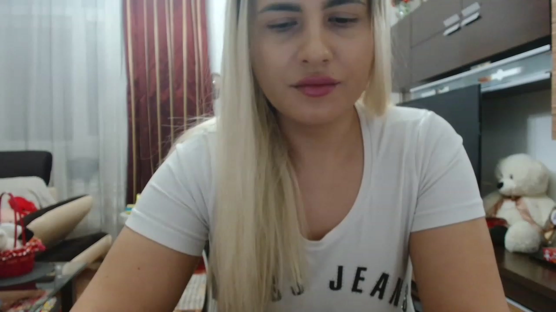 Gallery image thumbnail from MissDafina's myfreecams stream on, 01/07/2023, 18:11 image 16 of 20