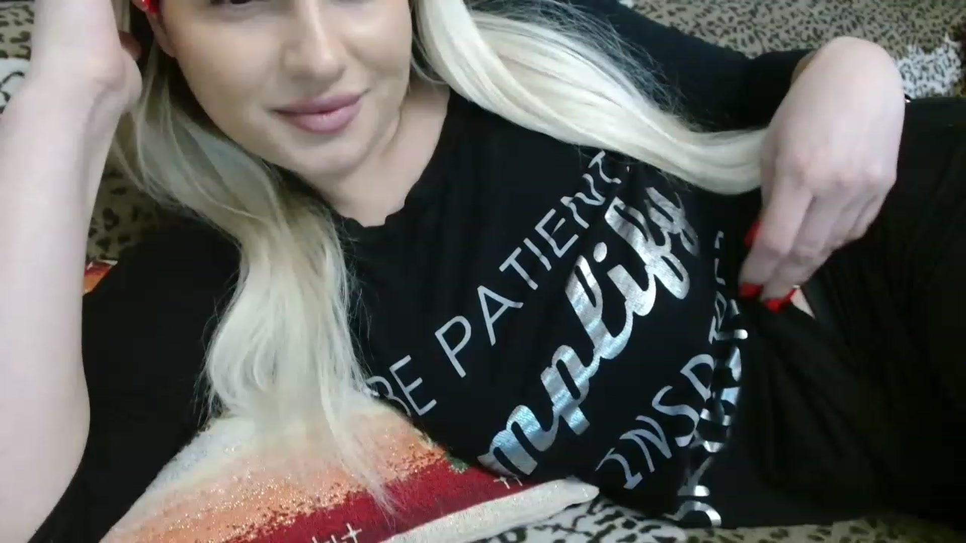 Gallery image thumbnail from MissDafina's myfreecams stream on, 01/09/2023, 15:05 image 16 of 20