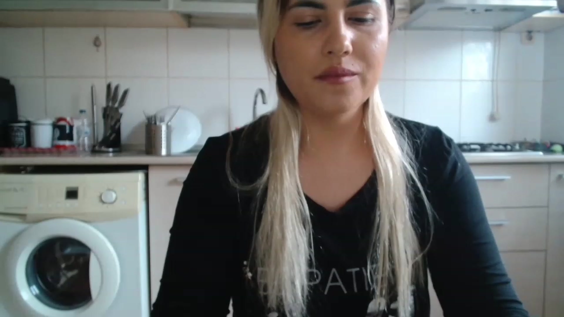 Gallery image thumbnail from MissDafina's myfreecams stream on, 01/09/2023, 15:05 image 11 of 20