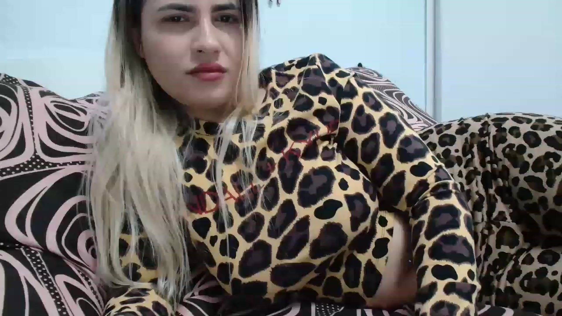 Gallery image thumbnail from MissDafina's myfreecams stream on, 02/23/2023, 13:45 image 12 of 20