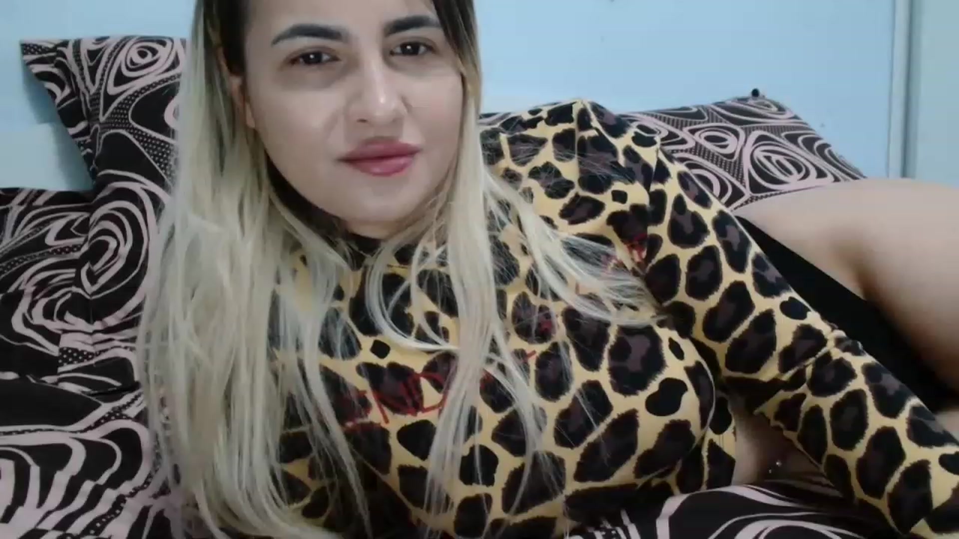 Gallery image thumbnail from MissDafina's myfreecams stream on, 02/23/2023, 14:36 image 2 of 20