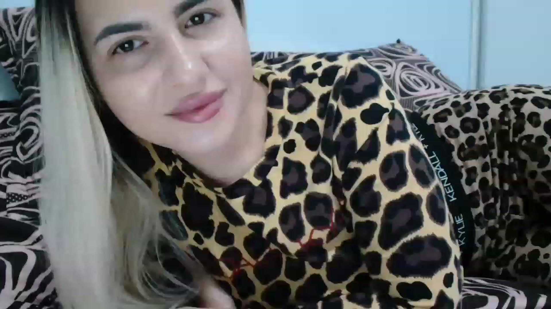 Gallery image thumbnail from MissDafina's myfreecams stream on, 02/23/2023, 14:36 image 9 of 20