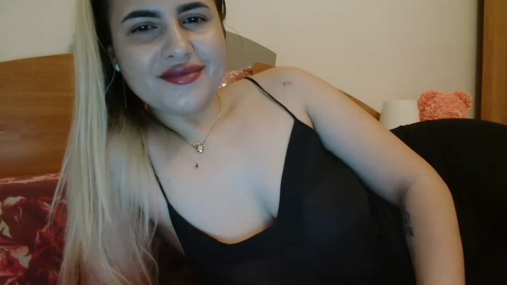 Gallery image thumbnail from MissDafina's myfreecams stream on, 02/25/2023, 11:15 image 7 of 20