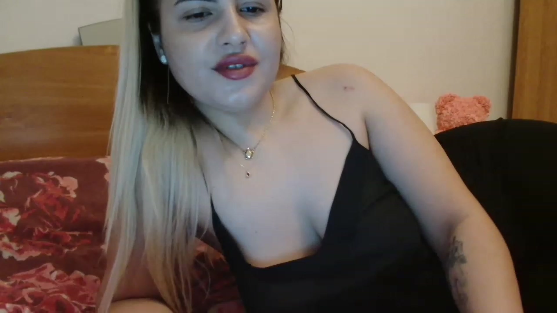 Gallery image thumbnail from MissDafina's myfreecams stream on, 02/25/2023, 11:15 image 15 of 20