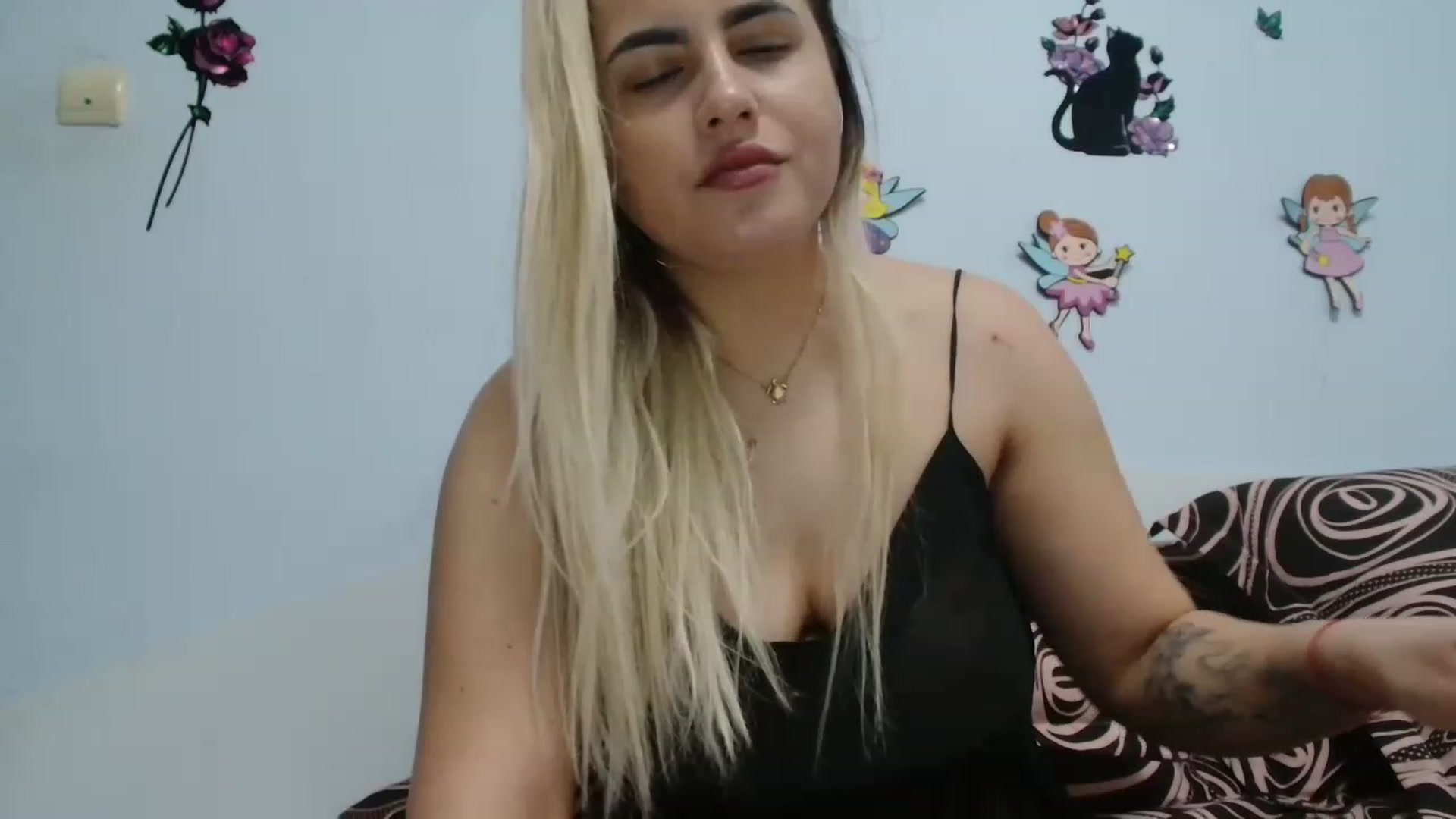 Gallery image thumbnail from MissDafina's myfreecams stream on, 02/25/2023, 12:34 image 15 of 20