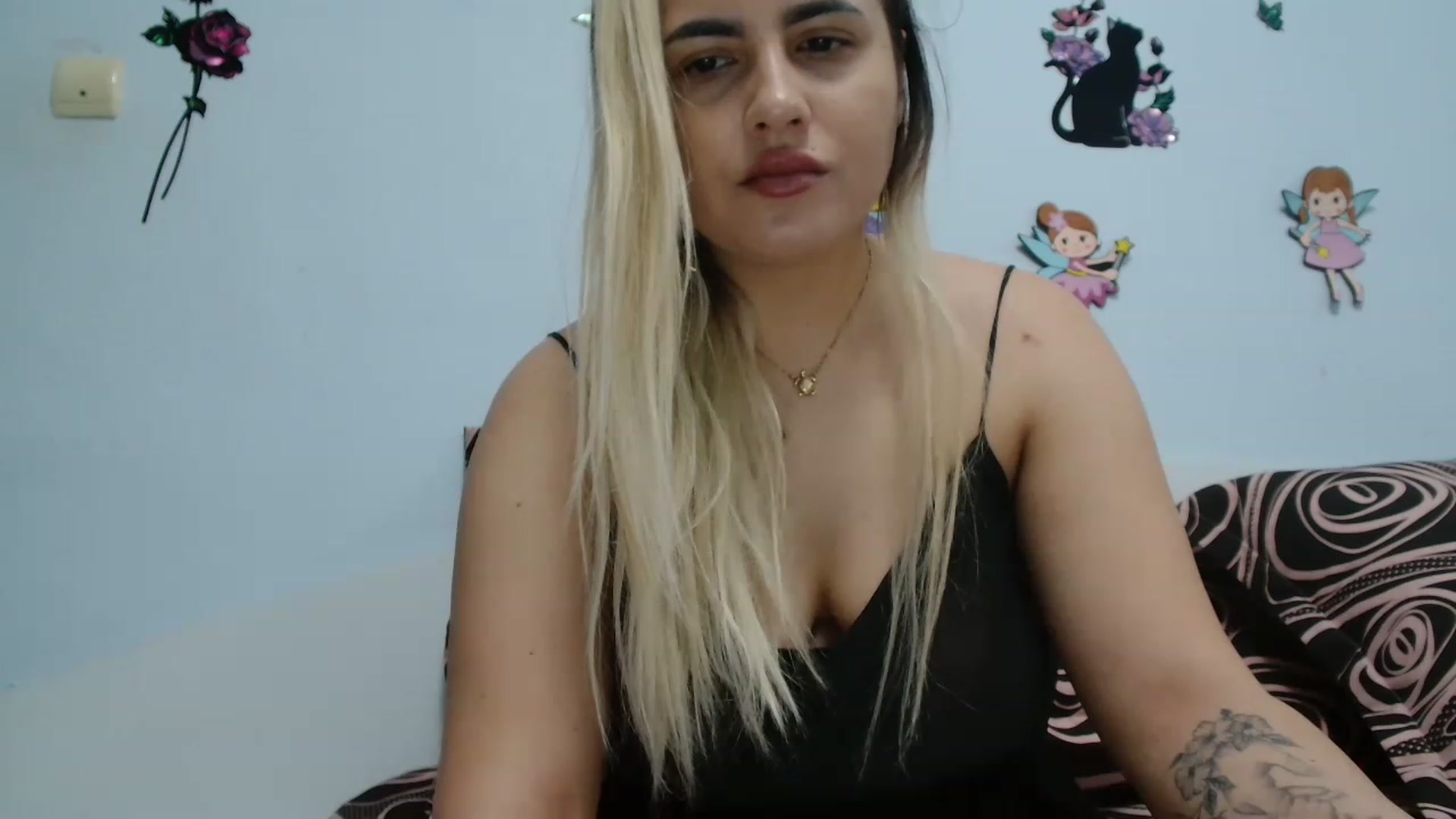 Gallery image thumbnail from MissDafina's myfreecams stream on, 02/25/2023, 12:34 image 18 of 20