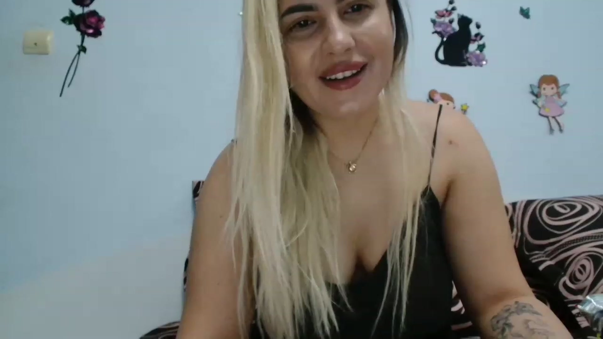 Gallery image thumbnail from MissDafina's myfreecams stream on, 02/25/2023, 12:34 image 19 of 20