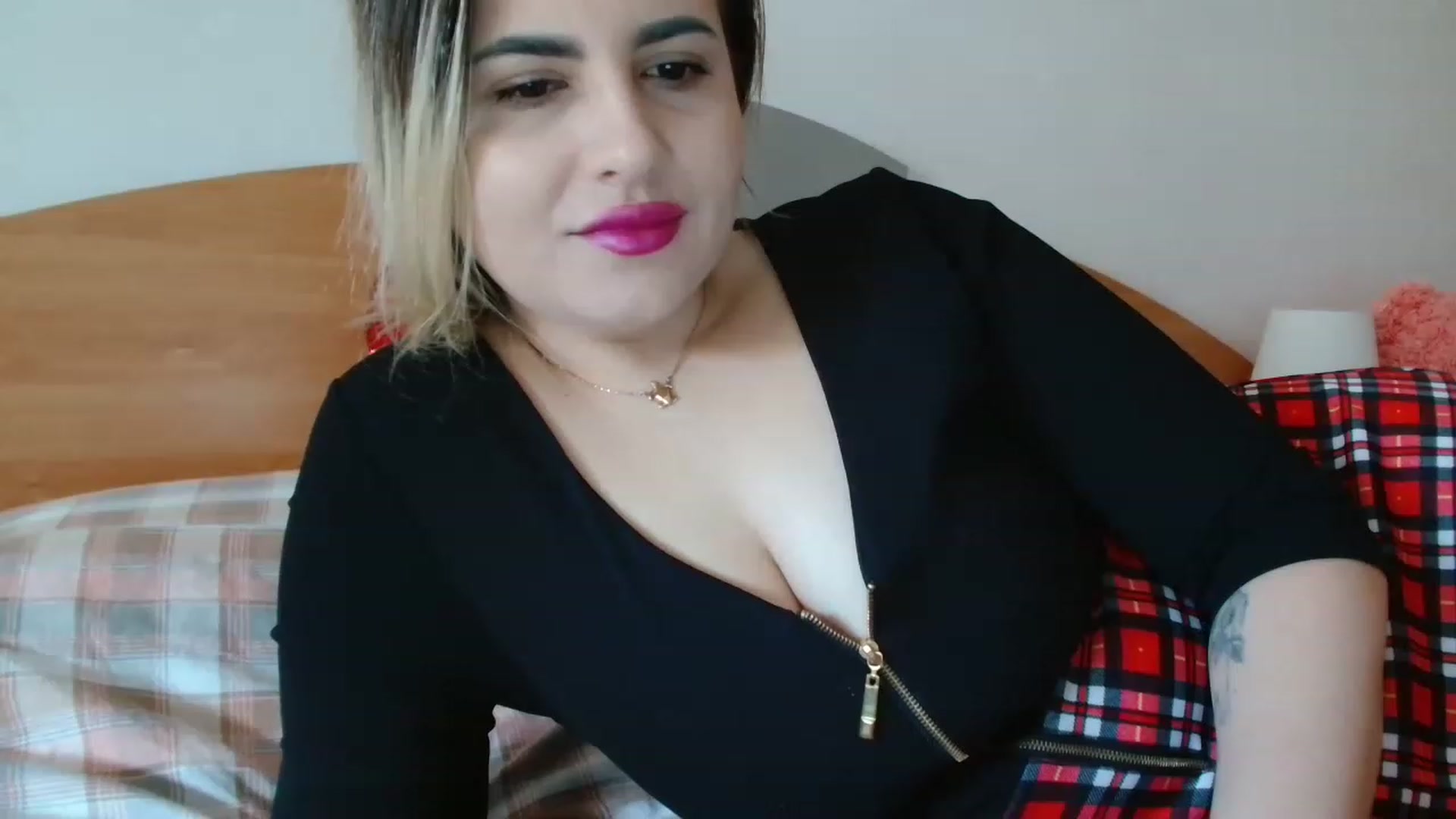 Gallery image thumbnail from MissDafina's myfreecams stream on, 03/12/2023, 10:59 image 1 of 20