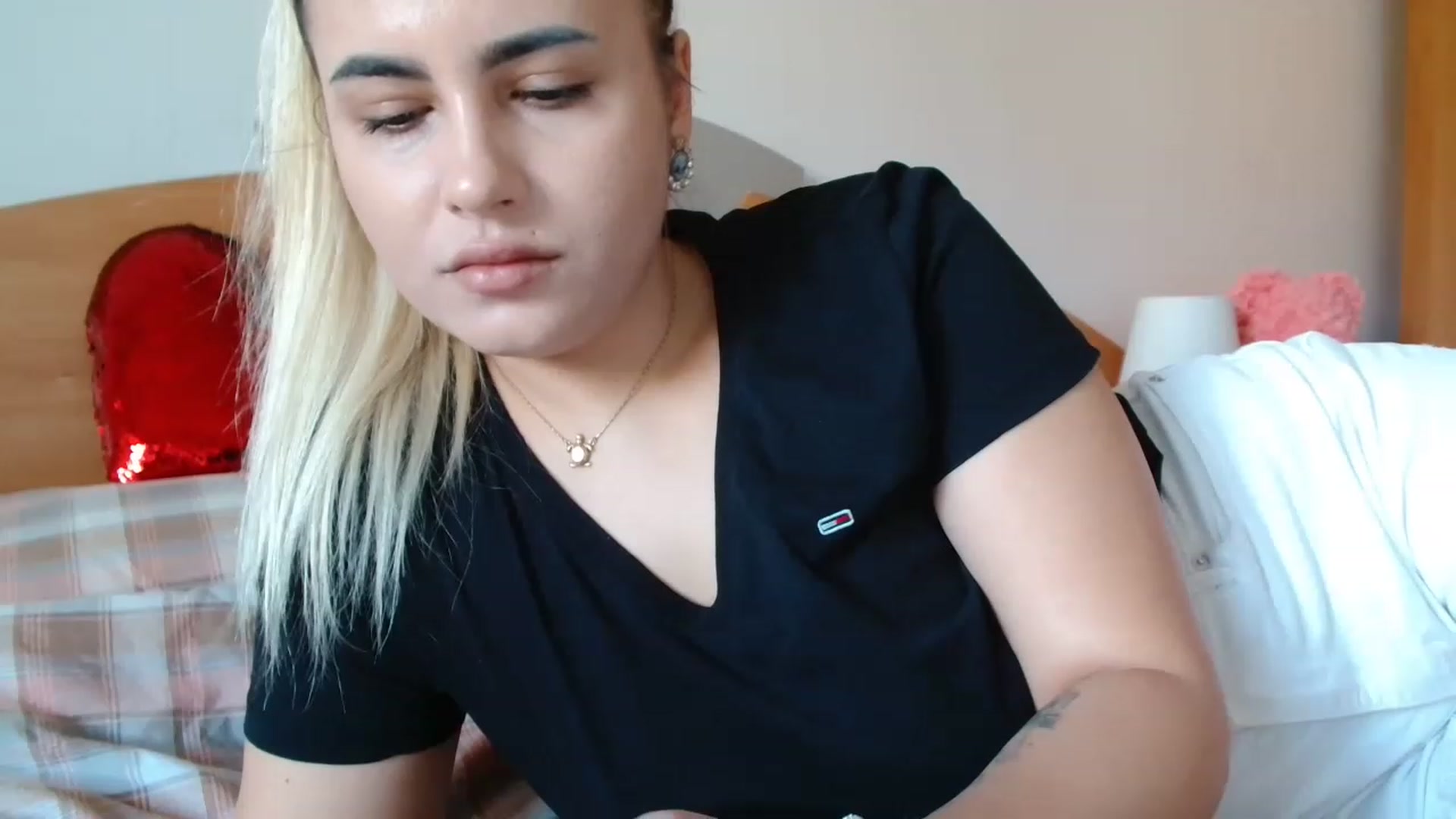 Gallery image thumbnail from MissDafina's myfreecams stream on, 03/14/2023, 13:36 image 18 of 20
