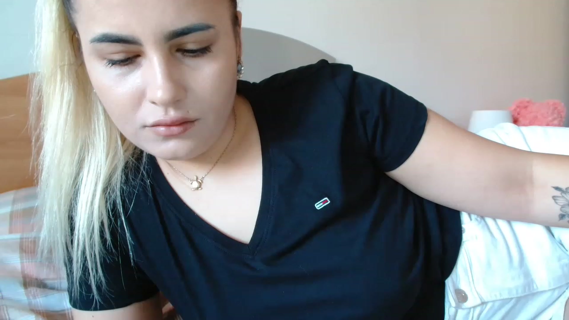 Gallery image thumbnail from MissDafina's myfreecams stream on, 03/14/2023, 13:36 image 14 of 20