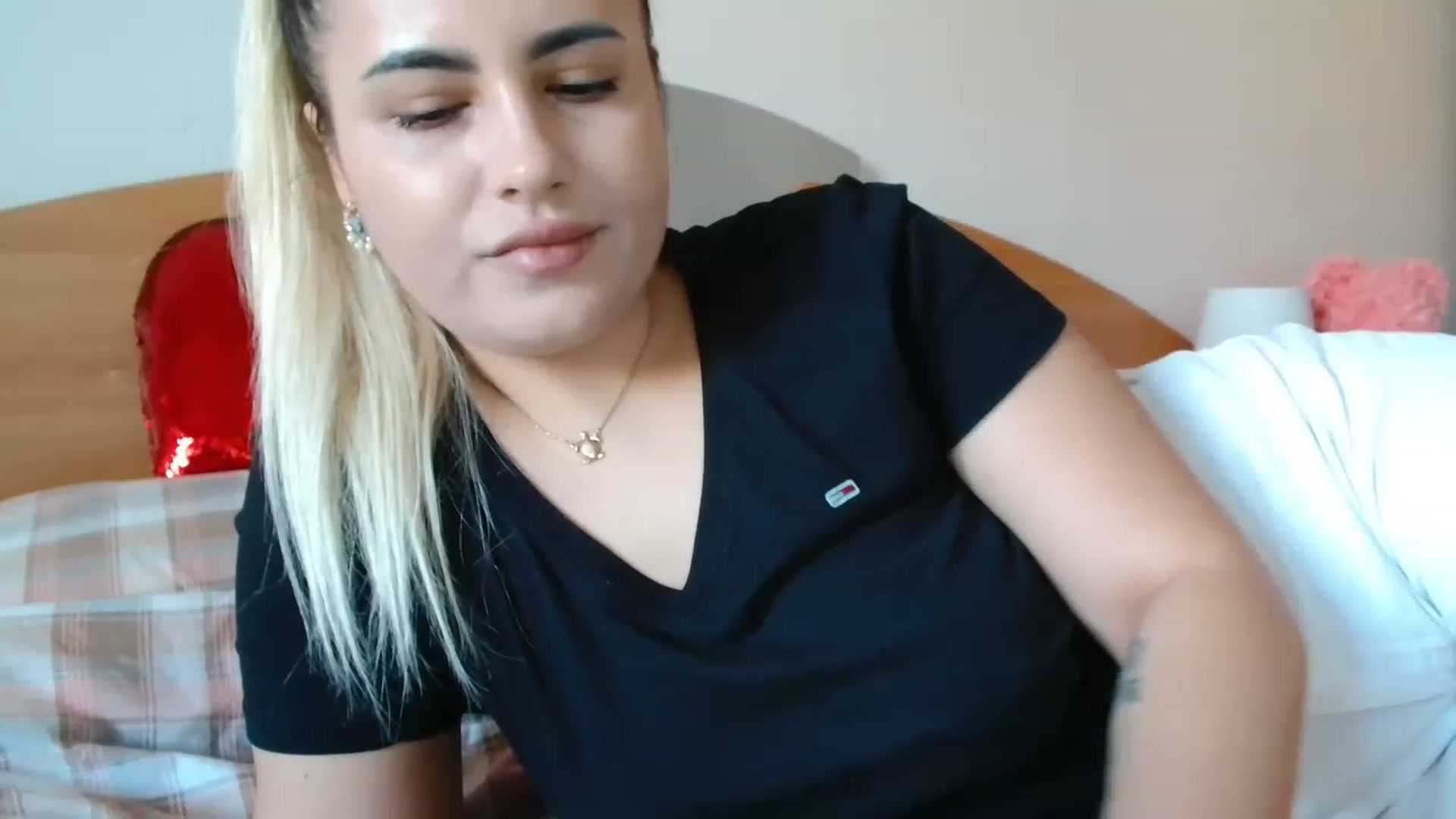 Gallery image thumbnail from MissDafina's myfreecams stream on, 03/14/2023, 13:36 image 13 of 20