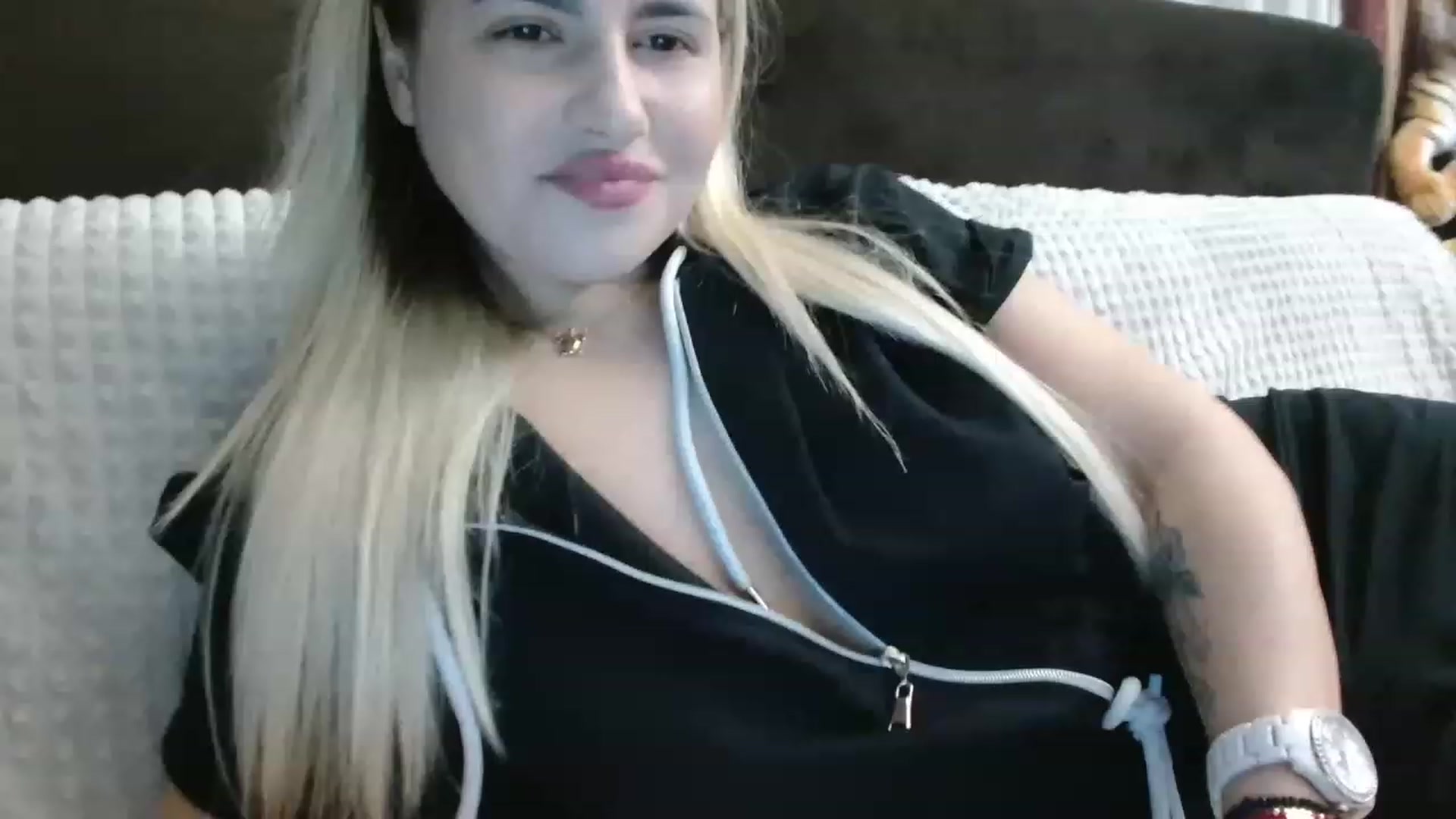 Gallery image thumbnail from MissDafina's myfreecams stream on, 03/18/2023, 16:57 image 20 of 20
