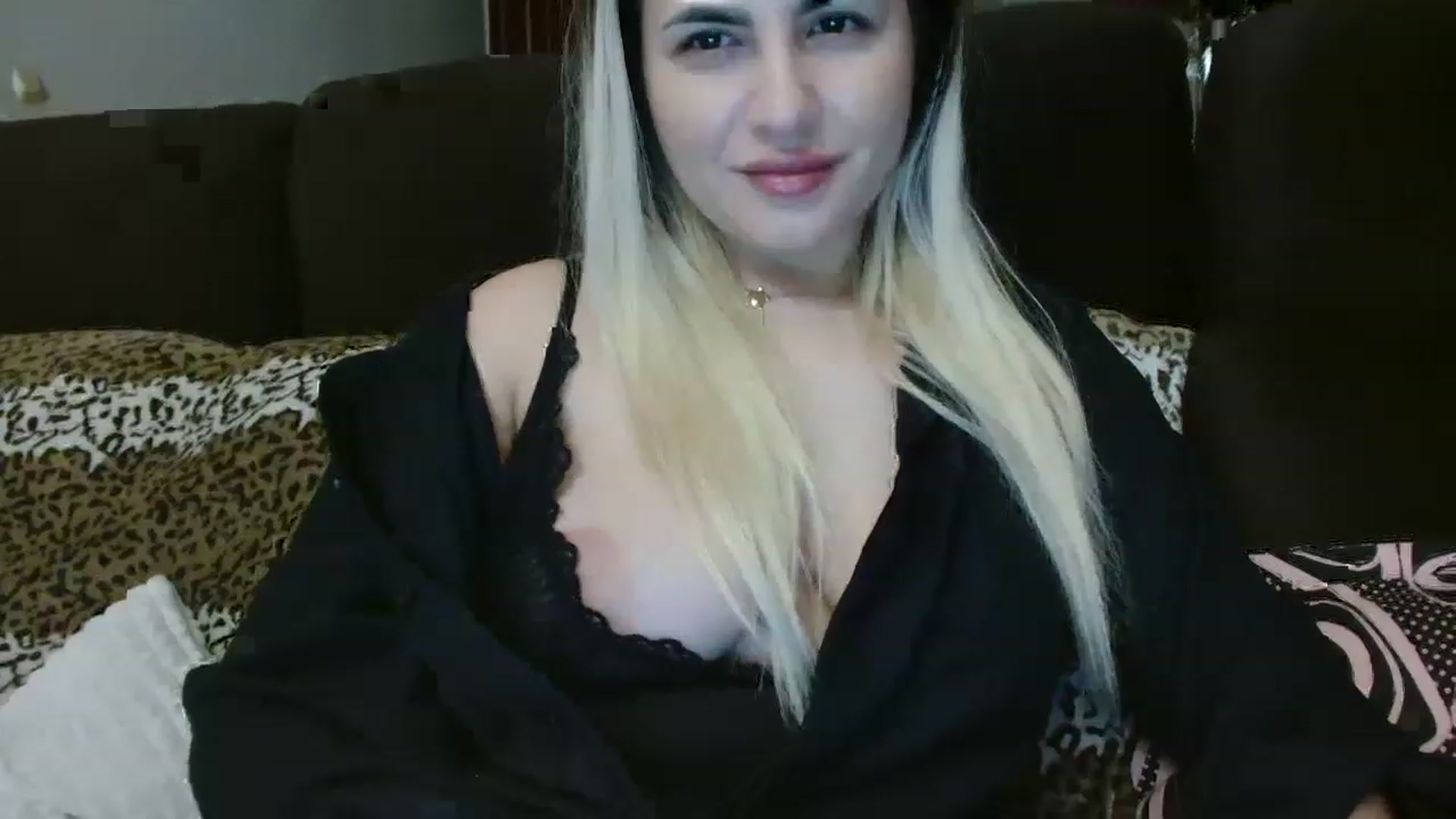 Gallery image thumbnail from MissDafina's myfreecams stream on, 03/20/2023, 01:15 image 1 of 20