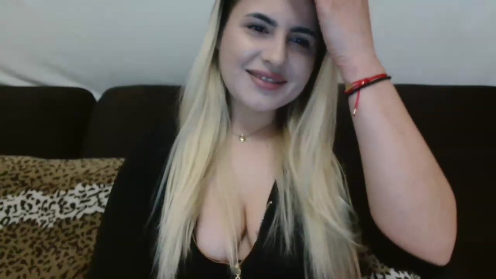 Gallery image thumbnail from MissDafina's myfreecams stream on, 03/23/2023, 24:19 image 2 of 20
